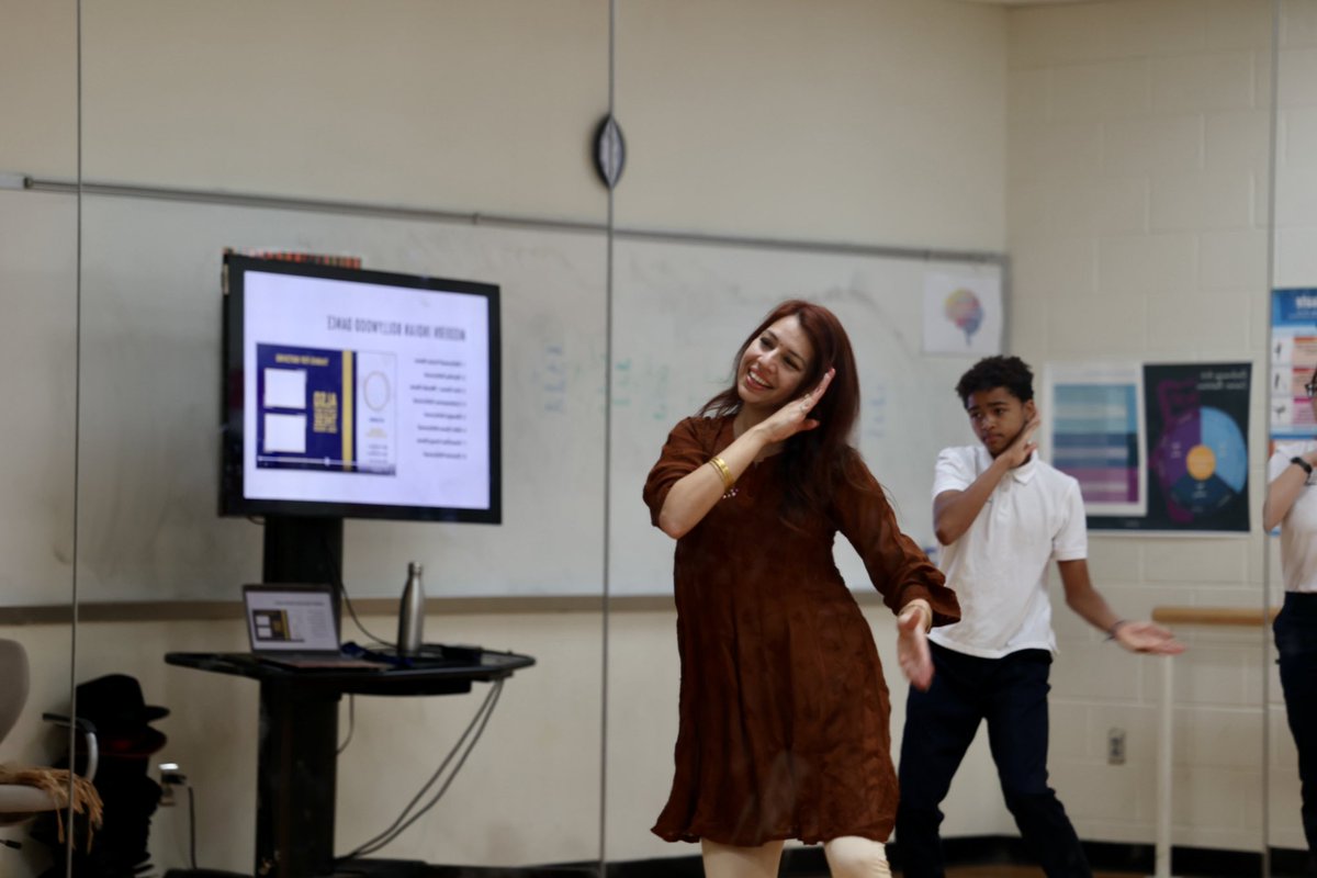 BISHouston's tweet image. Lights, camera, dance! In the dance studio with Year 9 - rhythmically stepping into the vibrant world of Bollywood with an energetic, parent-led workshop. #BISHouston #CreateYourFuture #BollywoodDance