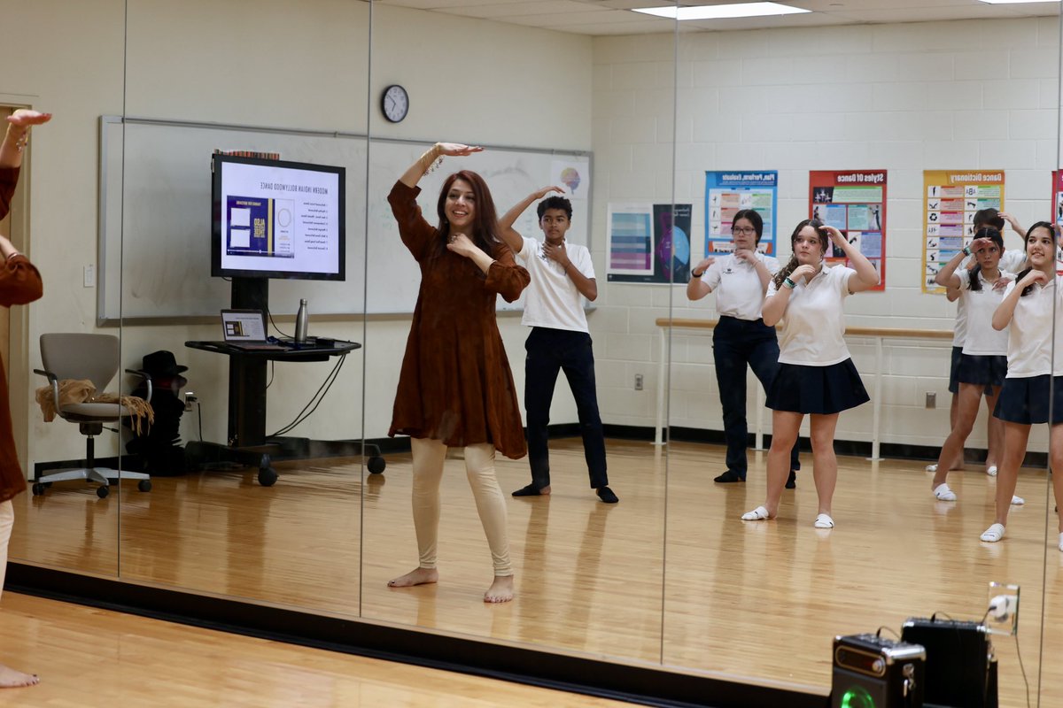 BISHouston's tweet image. Lights, camera, dance! In the dance studio with Year 9 - rhythmically stepping into the vibrant world of Bollywood with an energetic, parent-led workshop. #BISHouston #CreateYourFuture #BollywoodDance