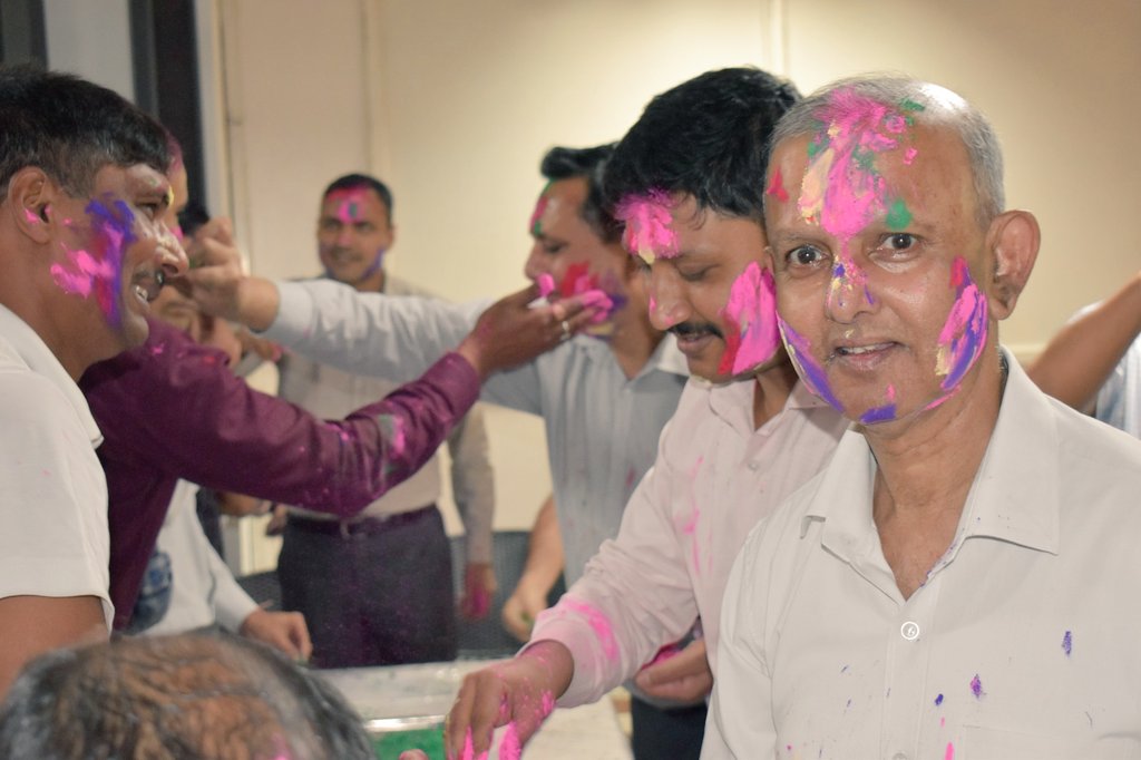 @SSBFTRPATNA (@ssbpatna) on Twitter photo рджрд┐рдирд╛рдВрдХ 13.03.2025 рдХреЛ рд╣реЛрд▓реА рдХреА рдкреВрд░реНрд╡ рд╕рдВрдзреНрдпрд╛ рдкрд░ <a href="/ssbpatna/">@SSBFTRPATNA</a> рдореЗрдВ рд╣рд░реНрд╖реЛрд▓реНрд▓рд╛рд╕ рдХреЗ рд╕рд╛рде рд╣реЛрд▓реА рдорд┐рд▓рди рд╕рдорд╛рд░реЛрд╣ рдХрд╛ рдЖрдпреЛрдЬрди рдХрд┐рдпрд╛ рдЧрдпрд╛ ред рджрд┐рдирд╛рдВрдХ 13.03.2025 рдХреЛ рд╣реЛрд▓реА рдХреА рдкреВрд░реНрд╡ рд╕рдВрдзреНрдпрд╛ рдкрд░ <a href="/ssbpatna/">@SSBFTRPATNA</a> рдореЗрдВ рд╣рд░реНрд╖реЛрд▓реНрд▓рд╛рд╕ рдХреЗ рд╕рд╛рде рд╣реЛрд▓реА рдорд┐рд▓рди рд╕рдорд╛рд░реЛрд╣ рдХрд╛ рдЖрдпреЛрдЬрди рдХрд┐рдпрд╛ рдЧрдпрд╛ ред