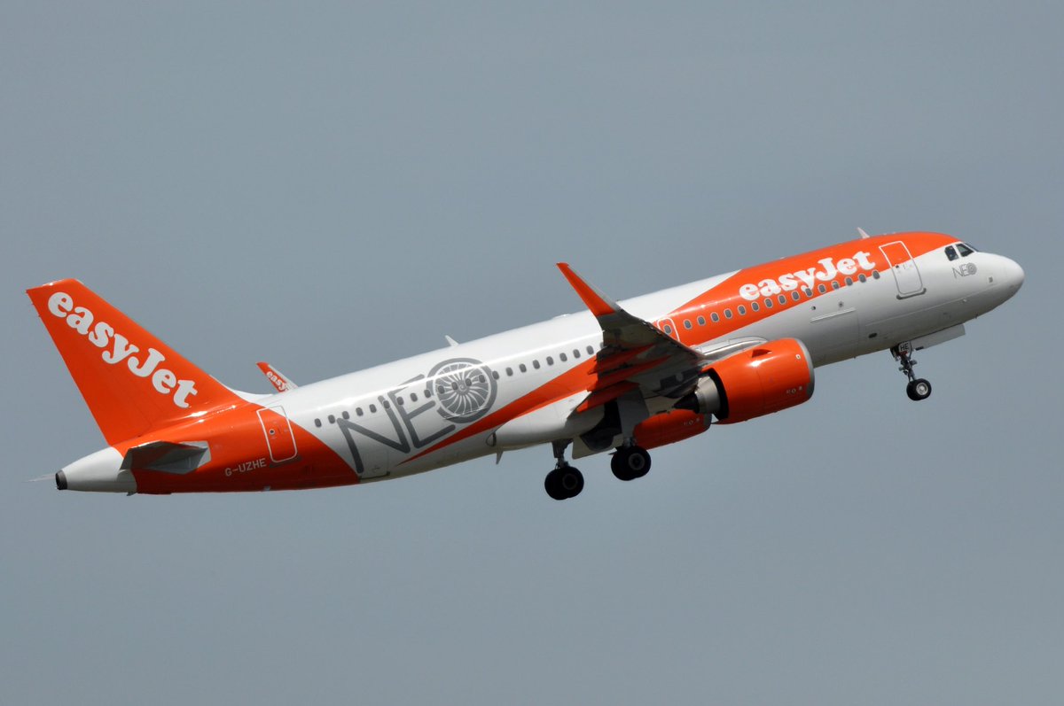 🧡 <a href="/easyJet/">easyJet</a> expande también sus vuelos desde Gran Canaria y conectará la isla este invierno con 16 destinos:

Ámsterdam, Basilea, Belfast, Berlín, Birmingham, Bristol, Edimburgo, Ginebra, Glasgow, Liverpol, Nápoles, Mánchester, Milán y Londres (Gatwick, Luton y Southend).