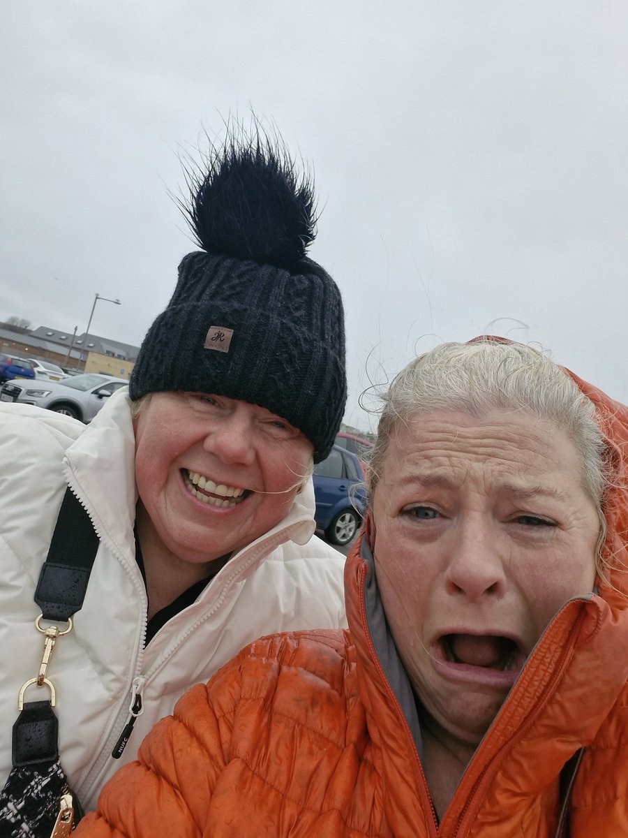 Lovely day for a walk at the coast 😆