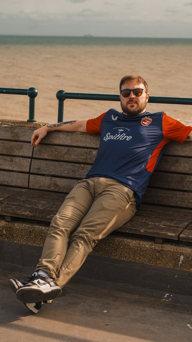 KentCricket's tweet image. Your county. Your team. ✈️ #KeepItKent

👕 Kent Spitfires&apos; 2025/26 @vitalityblast T20 shirt is
available now: bit.ly/Buy2526KentT20…