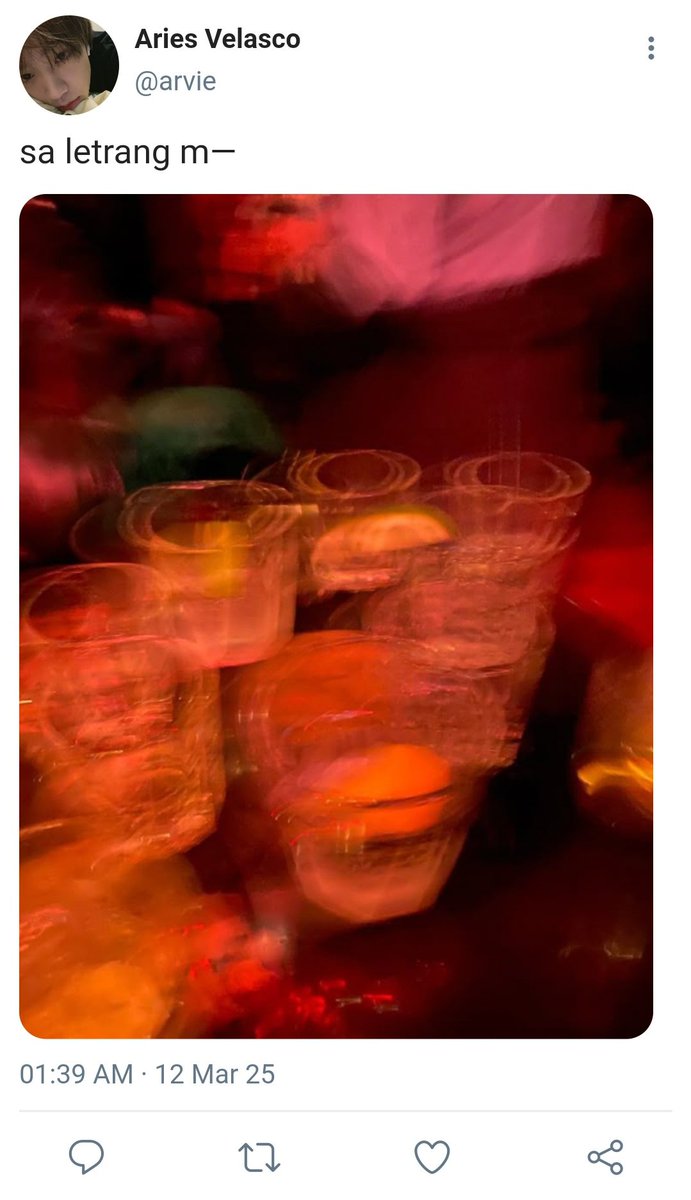 writtenbyrune's tweet photo. mahl p rn kta—sent!
— a #woobo/#shuaiwoo short au
kung saan nagdrunk text si aries (ibo) sa kanyang ex-boyfriend na si gemini (woo), ang kaso nasa iisang lugar lang pala sila. https://t.co/QdypndDE6i