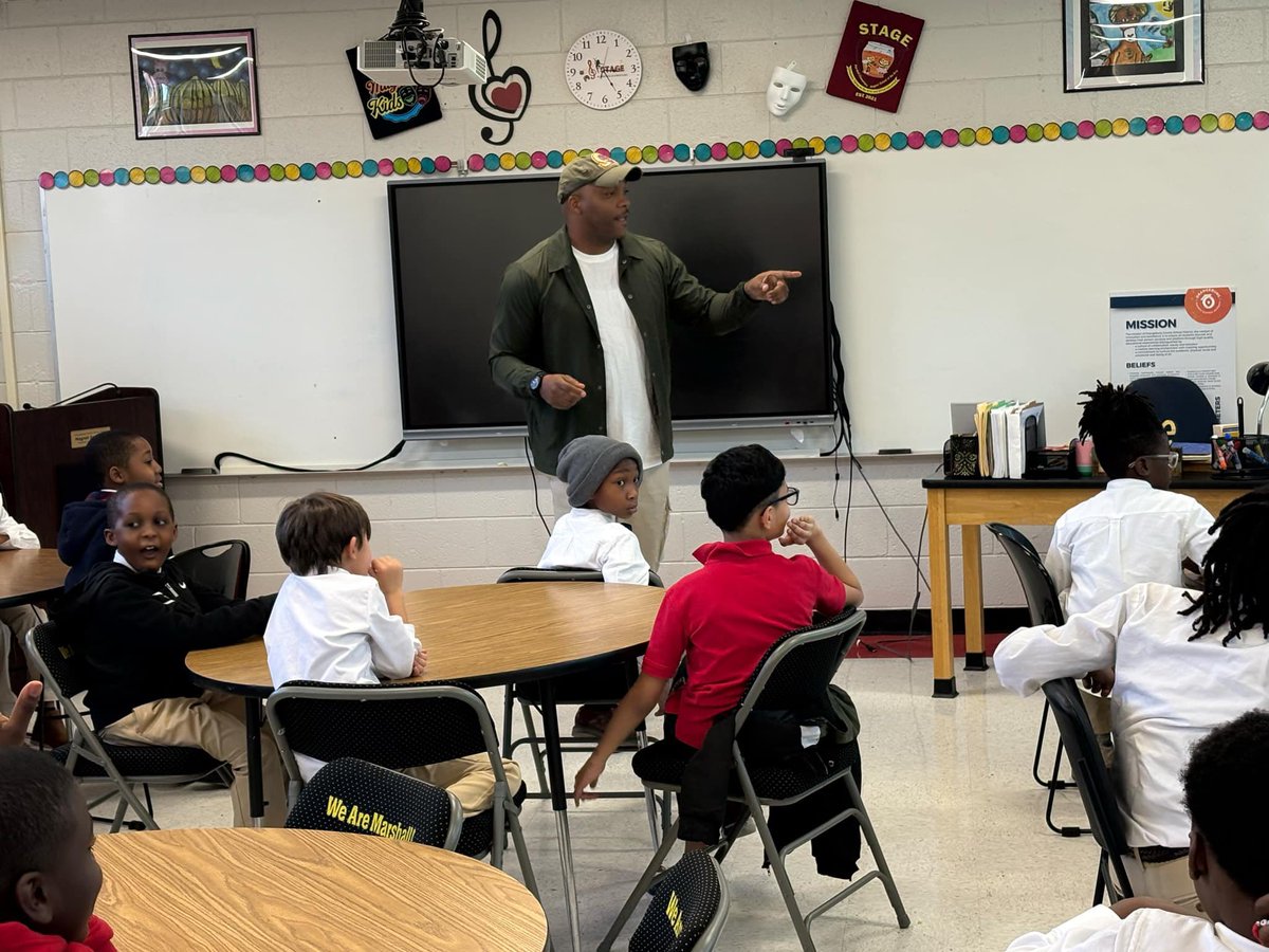 terrance_tuck's tweet image. One of the greatest lessons we can teach young men is how to think critically and make wise decisions. Leadership and independence don’t happen by chance they are built through experience, guidance, and learning to navigate challenges. #TuckProject #Mentoring #SuccessMindset