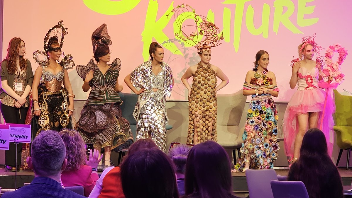 Amazing, such creativity and innovation <a href="/junkkouture/">Junk Kouture</a> #PBwomeninstem25