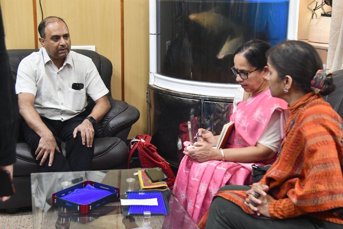 beyondcarlton's tweet image. Another step toward better burn care! BEYOND CARLTON, with support from Manipal Foundation, has provided a Dermatome machine &amp;amp; micro instruments for the Burns Ward OT at Victoria Hospital. Proud to support Dr. Smitha &amp;amp; her team in saving lives!  #ActBeforeTheFire #AagSeAageRaho