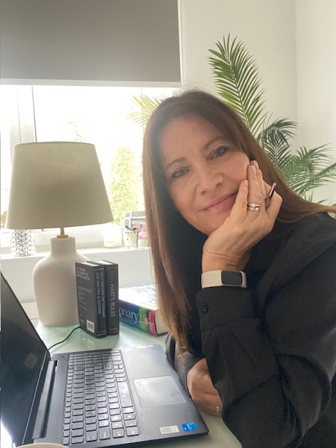 lorna_hinde's tweet image. I&apos;m excited to share that I&apos;ve been accepted onto Reedsy, a platform for top publishing professionals. Only the top 3% of applicants are accepted, so to be chosen is a huge step for me in my professional career.
#Proofreading #WritingCommunity #ProfessionalProofreader #Reedsy