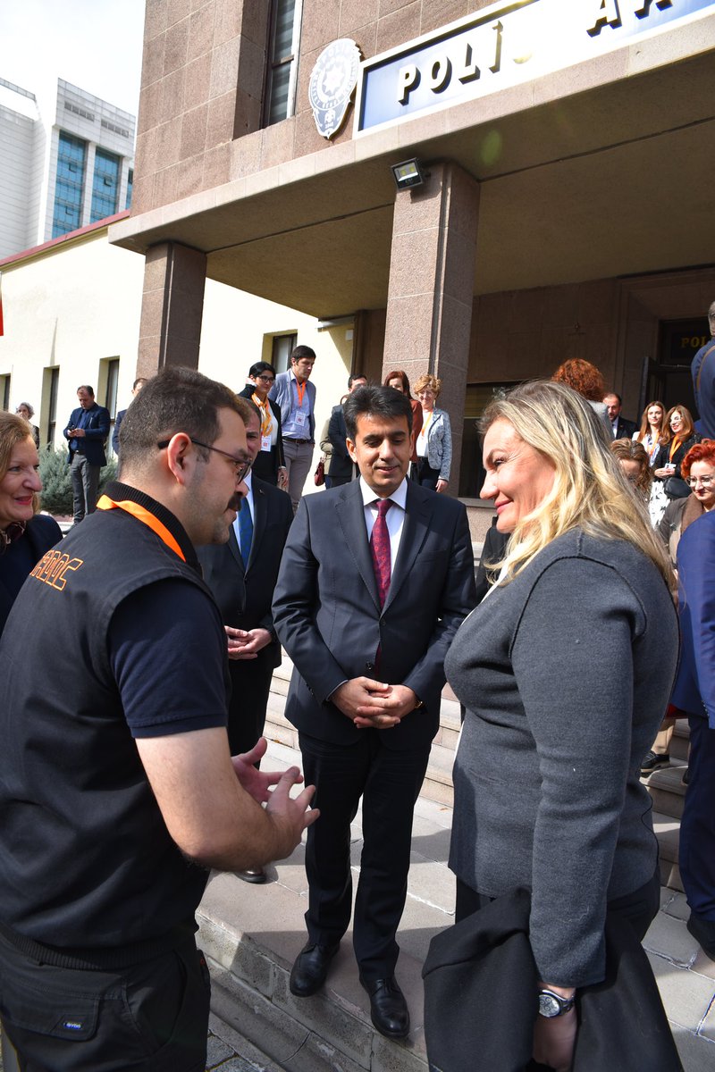 AB Türkiye Delegasyonu İşbirliği Bölüm Başkanı Maria Luisa Wyganowski, <a href="/UNESCO/">UNESCO 🏛️ #Education #Sciences #Culture 🇺🇳</a> tarafından yürütülen AB destekli "Batı Balkanlarda Kültür Varlıklarının Yasadışı Ticaretiyle Mücadele" projesi kapsamında düzenlenen çalıştayın açılışına katıldı.
🇪🇺🇹🇷