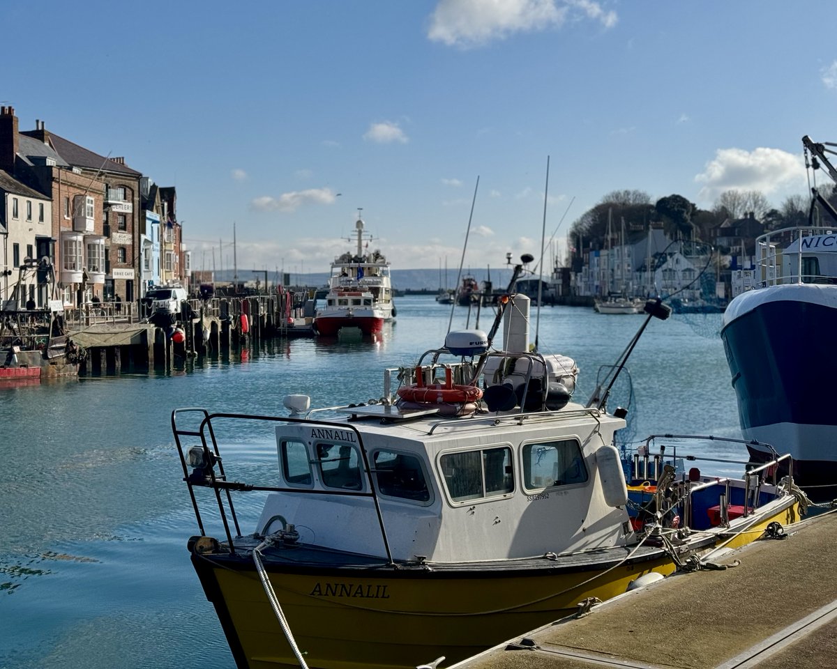 Busy prepping for the day ahead and feeling pretty grateful - for where we are, what we do, and most of all, for you! We wouldn’t be here without our amazing customers, and we never take that for granted.

bennettsfishandchips.co.uk