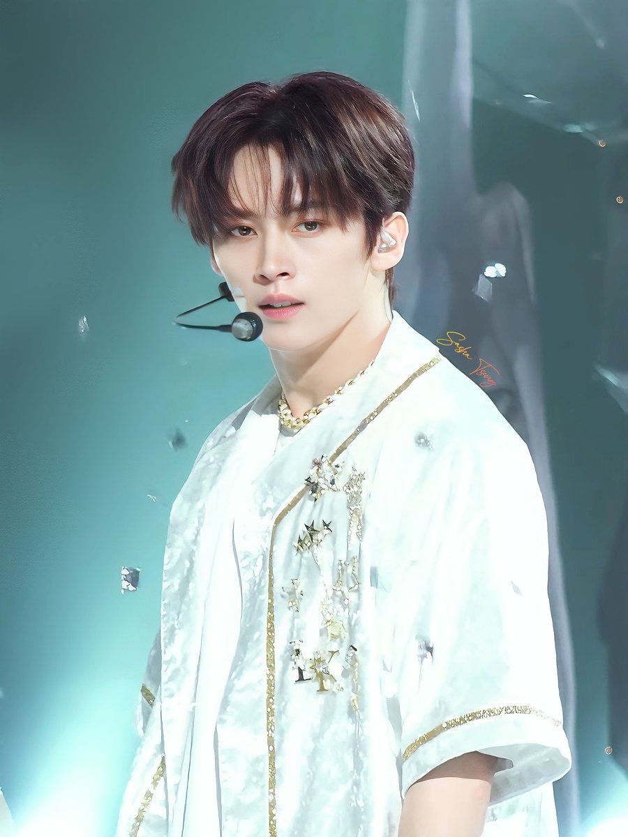 TsengSasha's tweet photo. 25.3.13
Stray Kids 'S-Class'  Inkigayo 230604
（HD）Lee Know CUT.
8P💚😺🤍
#リノ
#리노
#leeknow
#Straykids https://t.co/xARWxX7At3