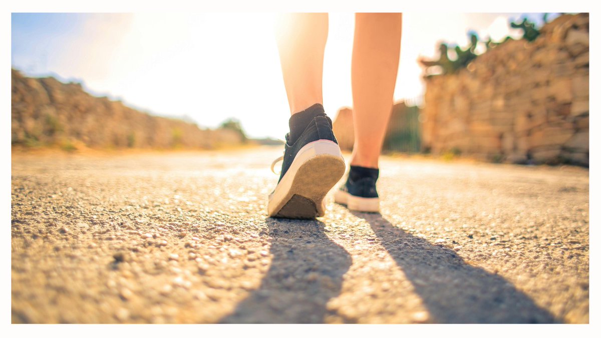 感受性が強い人は「防衛本能」が働きやすく、過去の経験を元に慎重になりがち。これは、心理学的にも「自己防衛メカニズム」として正常な反応。でも「失敗しないこと」を目的にしてしまうと、行動が制限される。そんな時は「どうすれば少しずつ前に進める？」に意識を向けると、行動が変わってくるよ♪