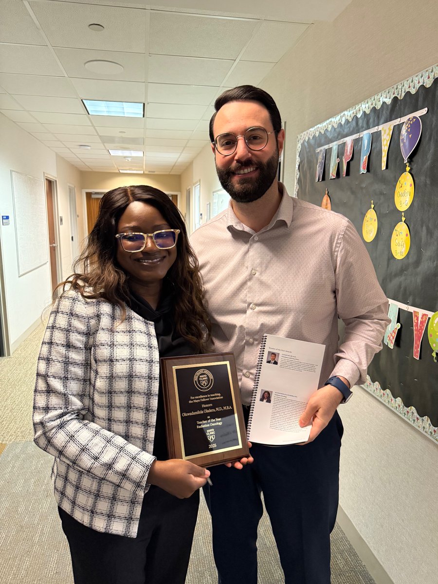 Congratulations to our very own, Dr. Oladeru, for receiving the Teacher of the Year award in Radiation Oncology! Thank you for your dedication and commitment to our resident’s education. #RadOnc