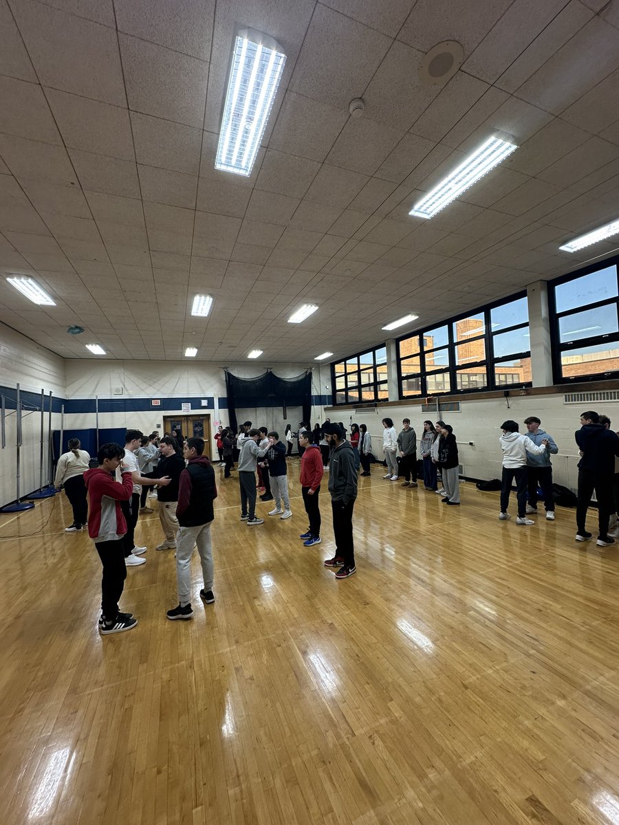 CestLaVilla's tweet image. ¡Mil gracias a @Srta_Salcedo! Spanish students were taught how to bachata and merengue by our very own dominicana 💃 Students had a great time— even at 7:30am! ¡Gracias de nuevo por invitarnos! 🕺🏻🇩🇴🌎 #WorldLanguageWeek #WeAreBethpage #BAILAMOS