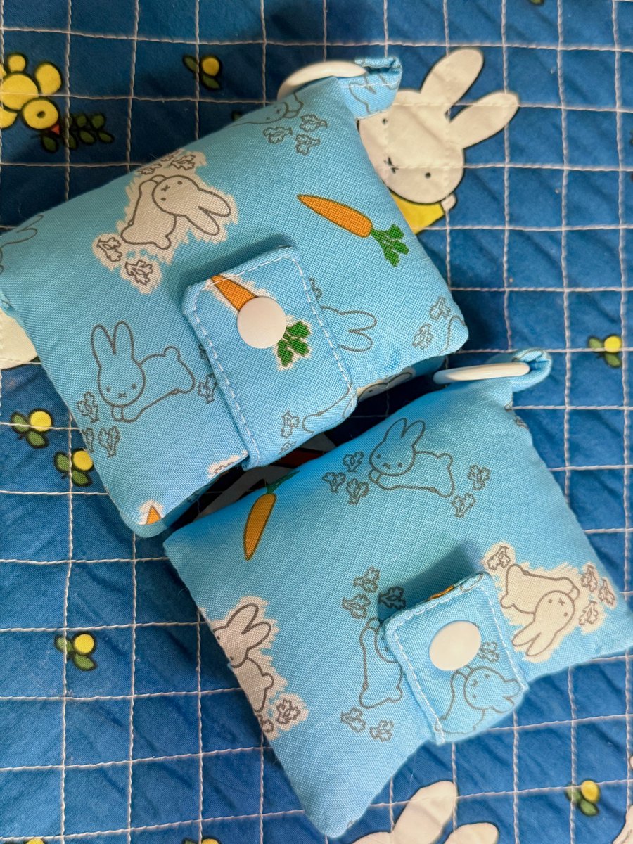 퐁신퐁신 하나뿐인 카드지갑을 선물받다 
너모 귀엽다!!!!!*ଘ(੭*ˊᵕˋ)੭* ੈ✩‧₊˚

<a href="/candykirei/">캔디 キャンディ</a> 💗💗💗