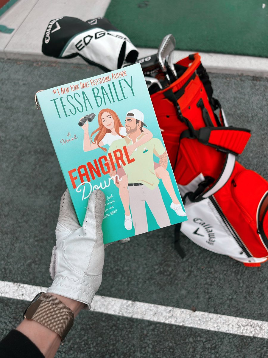 RunThruPages's tweet image. I think golf romance is my new favorite genre ⛳️🤍 thank you Tessa Bailey for kicking off the golf season the right way .

⭐️⭐️⭐️⭐️⭐️