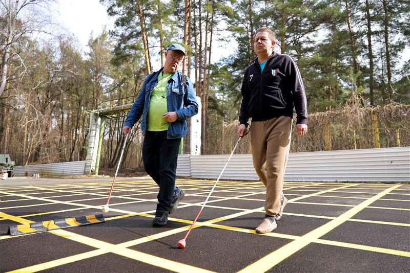 UNDP Ukraine 🇺🇦 (@undpukraine) on Twitter photo A new rehabilitation programme for people with visual impairments has been launched in Liutizh, Kyiv Oblast. Thanks to 🇯🇵 <a href="/JPEmbUA/">Посольство Японії в Україні</a>, 🇺🇦<a href="/MinSocUA/">Ministry of Social Policy of Ukraine</a>, & <a href="/UNDP/">UN Development</a>, the centre now offers mobility, digital skills & independent living training – expanding access to quality rehabilitation! A new rehabilitation programme for people with visual impairments has been launched in Liutizh, Kyiv Oblast. Thanks to 🇯🇵 <a href="/JPEmbUA/">Посольство Японії в Україні</a>, 🇺🇦<a href="/MinSocUA/">Ministry of Social Policy of Ukraine</a>, & <a href="/UNDP/">UN Development</a>, the centre now offers mobility, digital skills & independent living training – expanding access to quality rehabilitation!