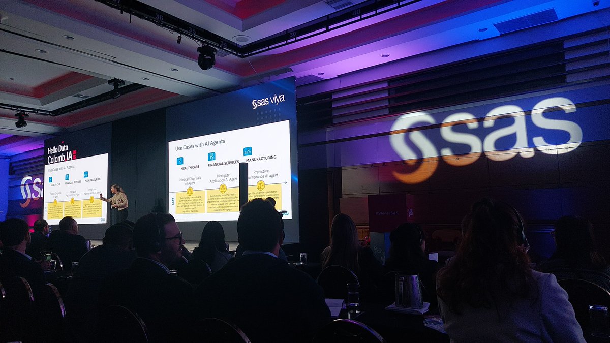 RevistaClevelCO's tweet image. A pesar de que los #LLM parezcan un concepto difícil de entender, @MarinelaProfi asegura que su aplicación está redefiniendo el sector bancario, salud y manufactura.  Recomendó SAS Viya como la plataforma para redefinir el uso de IA. 

#HelloDataColombIA

@Sas_Colombia