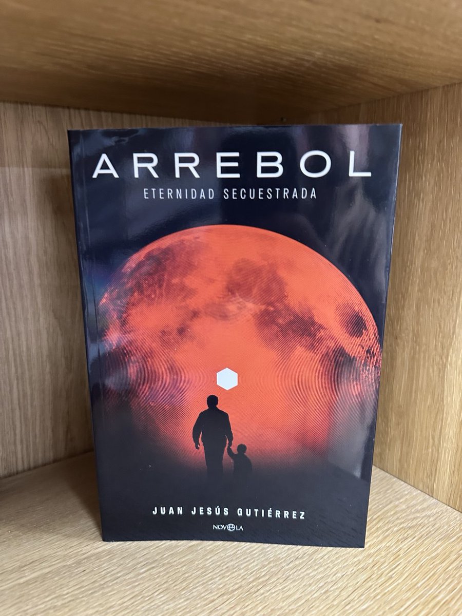 📖 'Arrebol. Eternidad secuestrada'
✍️ Juan Jesús Gutiérrez.
#NuevosAutores