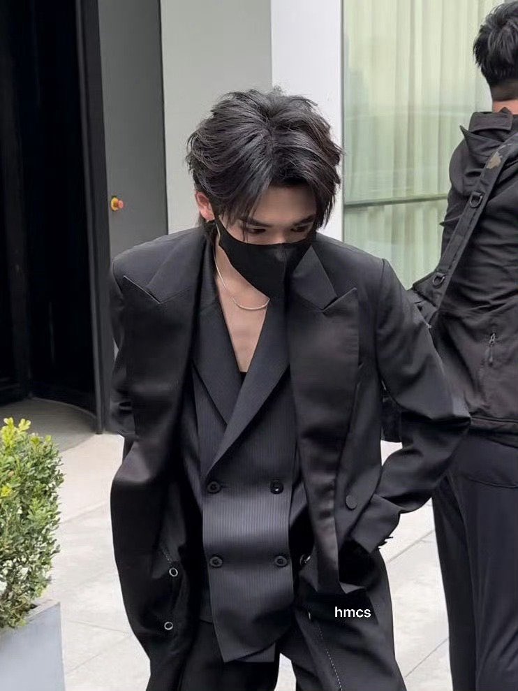 song3404's tweet photo. 🕴️。。。 https://t.co/lcIYf1eifj