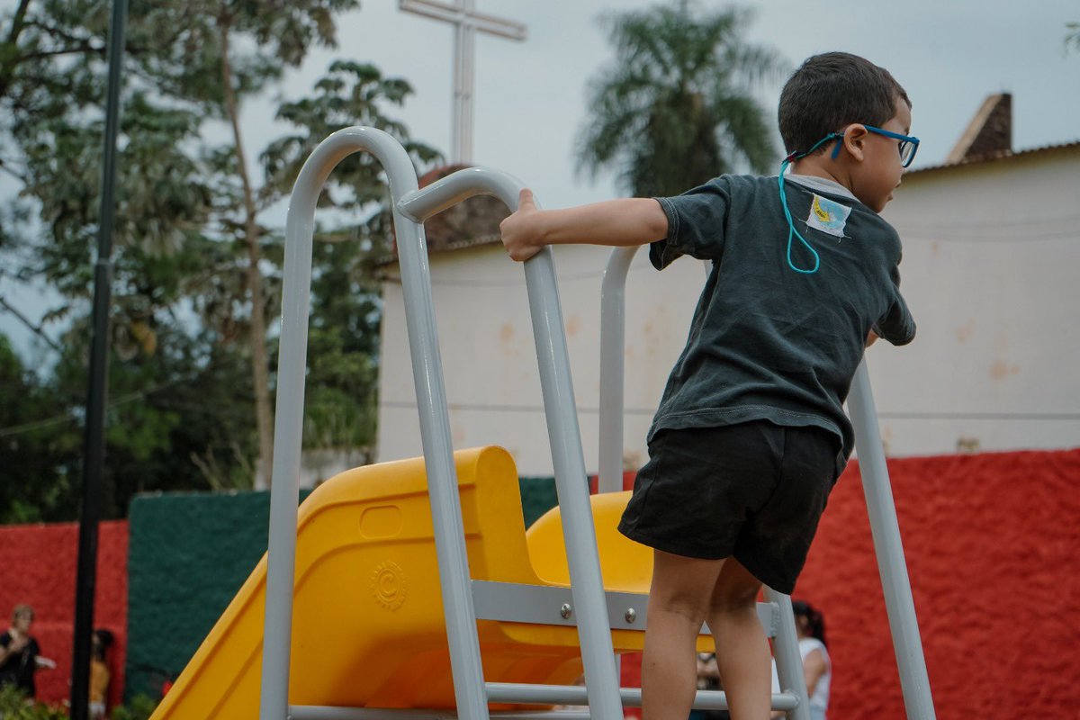 danivigo tweet media