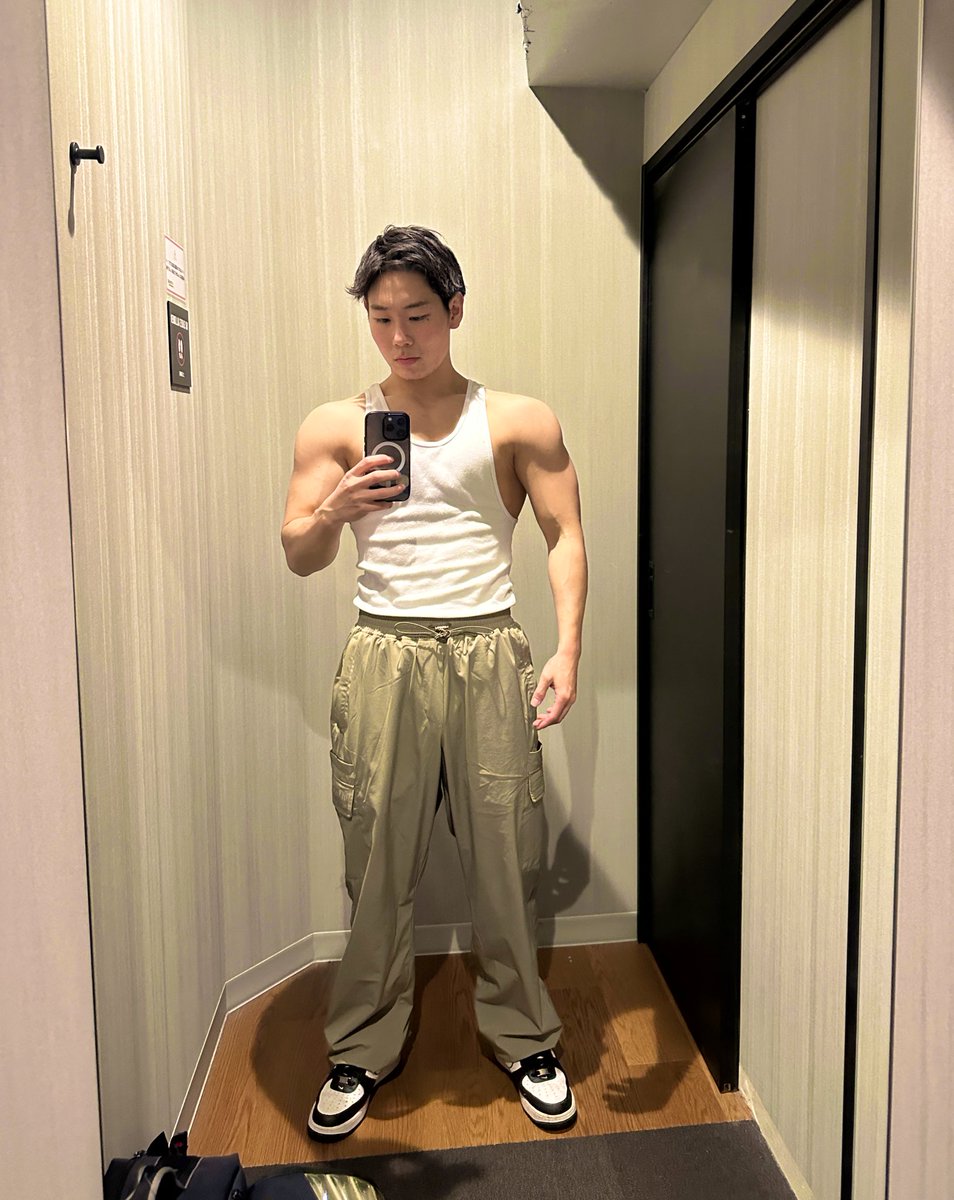 ちょっと一昨日まで宮城に旅行行ってて食べすぎたので今週で戻します🔥
#筋トレ #減量