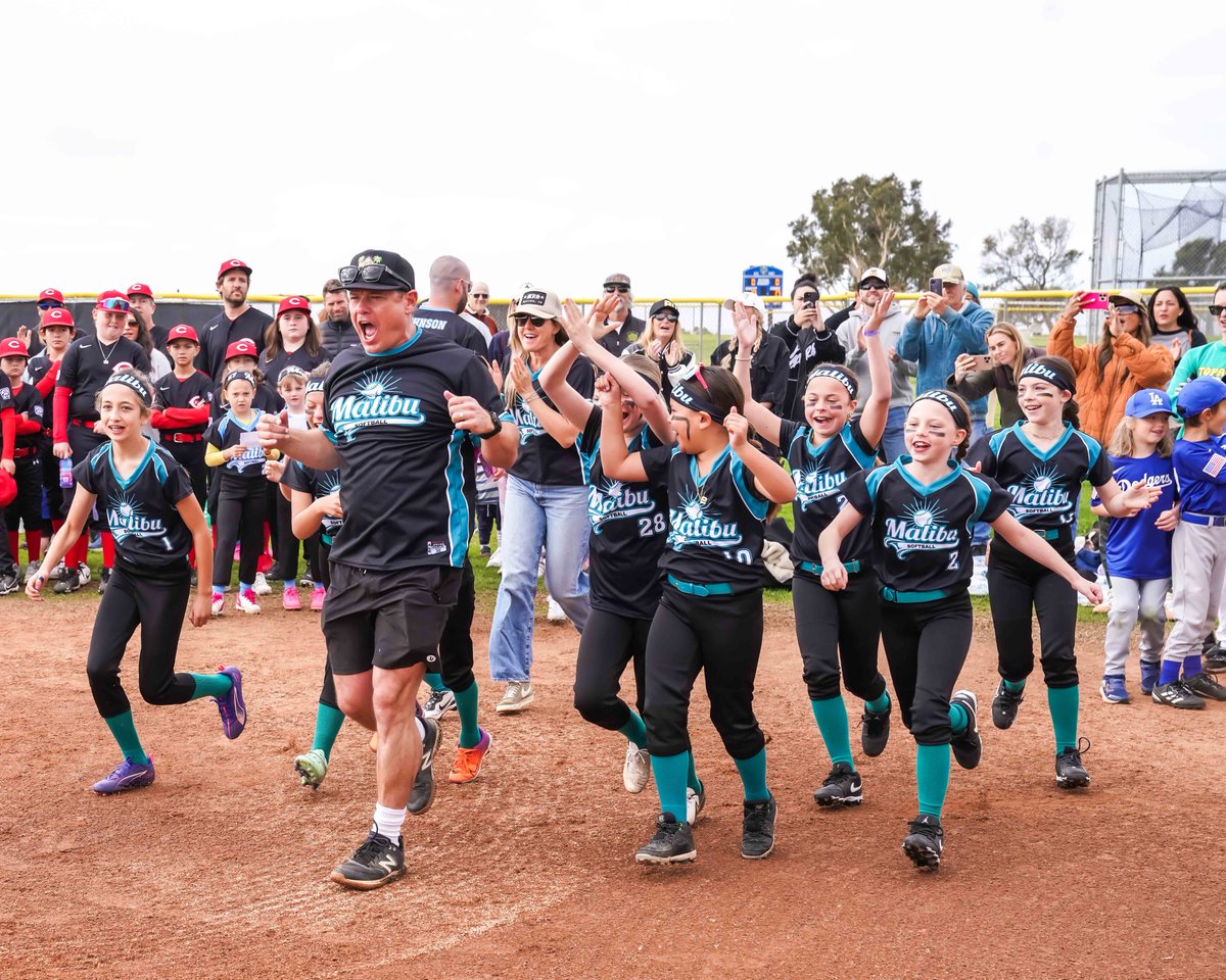 Malibu Little League’s impactful season opening • The Malibu Times 

Malibu Little League celebrated its highly anticipated Opening Day on March 1, marking not just the start of another baseball season but a moment of renewal and unity for the community. After enduring the