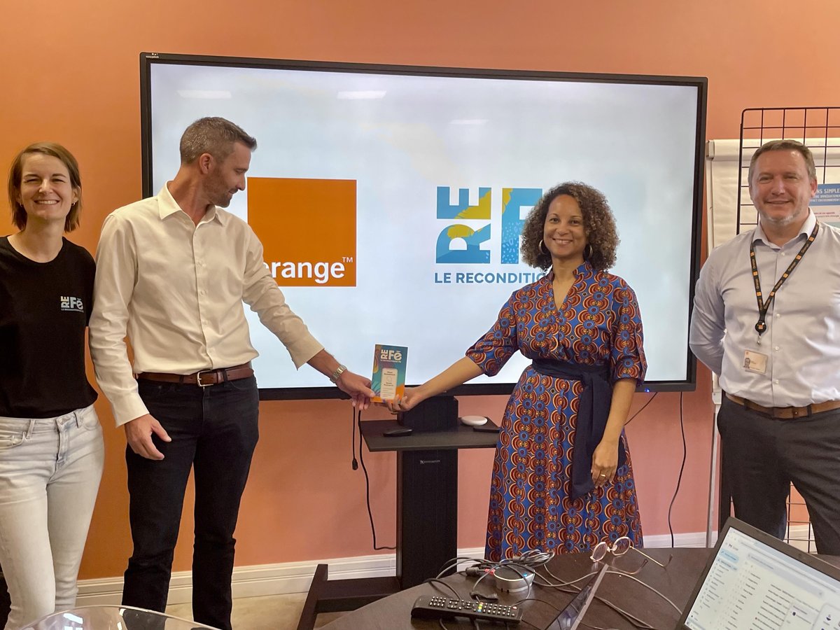 📝#Économie circulaire à #LaRéunion : ReFé et Orange s’allient pour un numérique plus durable sur le territoire 

➡️tinyurl.com/3ravtr6j

➡️ReFé et Orange ont annoncé, le jeudi 13 mars, un partenariat visant à développer le reconditionnement local de smartphones à La Réunion.