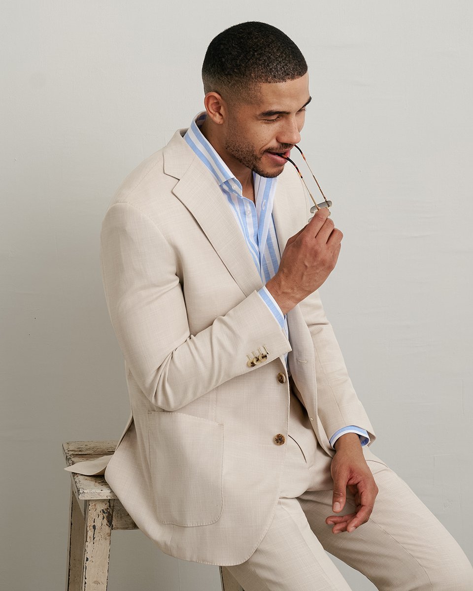 Introducing our Spring 2025 Style Guide.

This season, we’re showcasing 10 versatile spring pieces that work for any occasion. With an eye toward comfort (and unpredictable weather), each piece is styled two ways to highlight effortless elegance, whether dressed up or down.