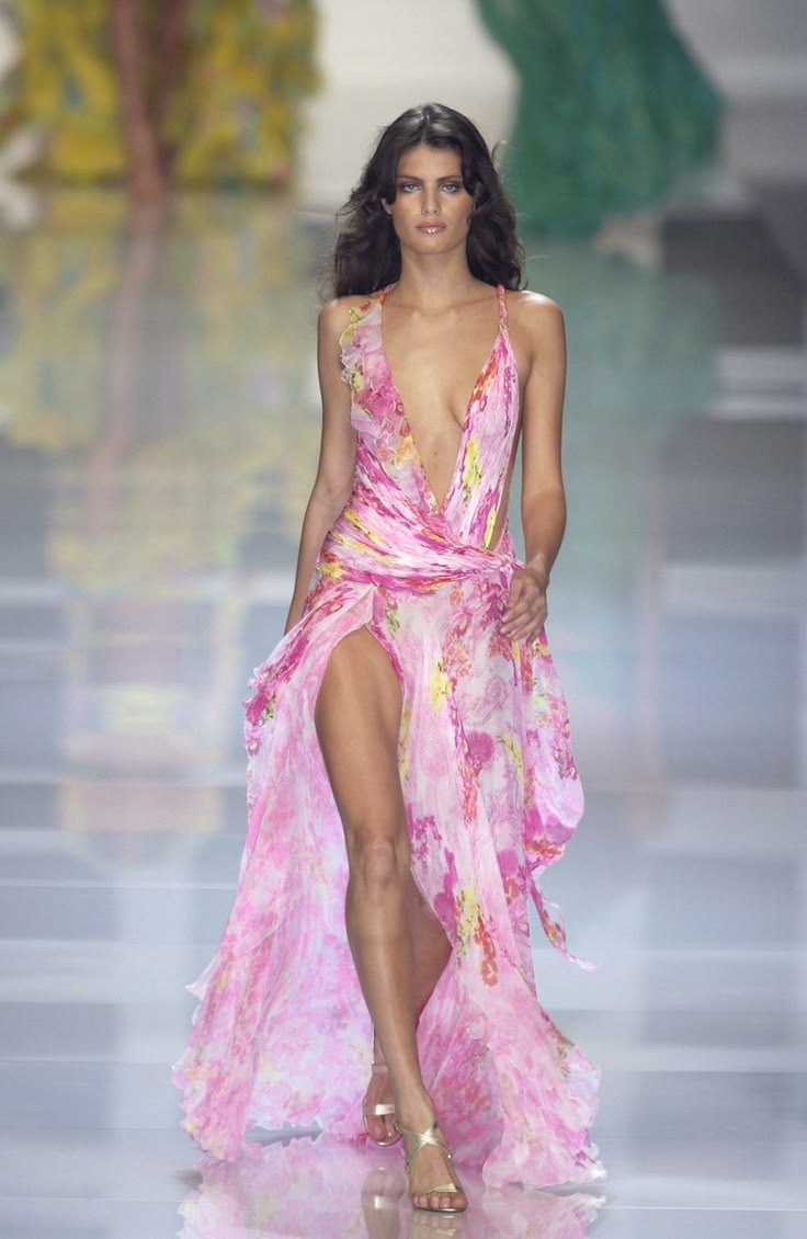 bold&amp;glam&amp;girly all over the 2000s are my faves