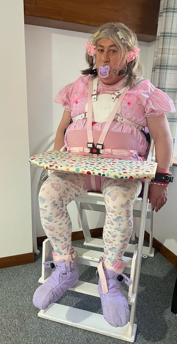 I was told by <a href="/ab_aunty/">AuntyAmyAB</a>  that i was being naughty..ME !! (as if anyone would believe that !!)  and too much chatter !! so i was sat in the high chair  arms and feet restrained , with a dummy gag to keep me quite!!  All so Aunty could enjoy a nice peaceful  cup of tea...👼