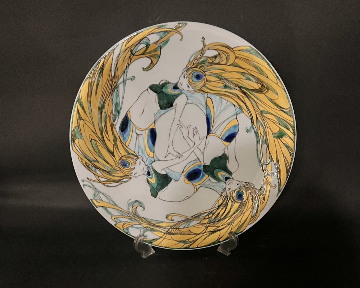 孔雀髪の乙女 踊り子 尊敬する方に君はメタリック金(本物の金ではない