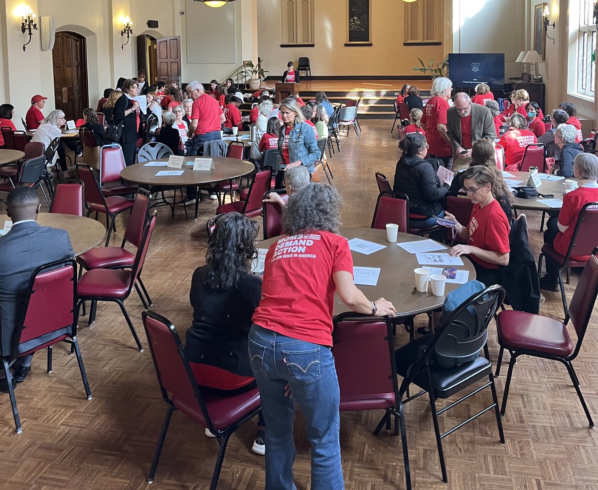 SodaCityMomOf2 🐝 (@sodacitymomof2) on Twitter photo HAPPENING NOW! <a href="/MomsDemand/">Moms Demand Action</a> and <a href="/StudentsDemand/">Students Demand Action</a> volunteers from across South Carolina are at Advocacy Day discussing Community Violence Intervention programs and services we can work with local organizations to help prevent gun violence.
#MomsAreEverywhere #SCPol HAPPENING NOW! <a href="/MomsDemand/">Moms Demand Action</a> and <a href="/StudentsDemand/">Students Demand Action</a> volunteers from across South Carolina are at Advocacy Day discussing Community Violence Intervention programs and services we can work with local organizations to help prevent gun violence.
#MomsAreEverywhere #SCPol