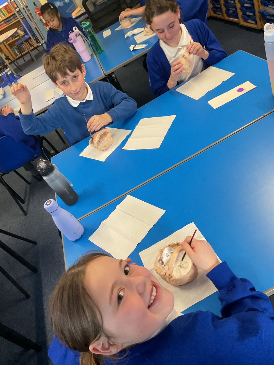 Mr Rushton (@peridotfive) on Twitter photo Painting our Chinese lanterns! <a href="/jo_winchelsea/">Jo.Farley</a> <a href="/WinchelseaKaren/">Karen Durnin@winchelsea</a> <a href="/WinchelseaSch/">WinchelseaPrimarySchoolOfficial</a> Painting our Chinese lanterns! <a href="/jo_winchelsea/">Jo.Farley</a> <a href="/WinchelseaKaren/">Karen Durnin@winchelsea</a> <a href="/WinchelseaSch/">WinchelseaPrimarySchoolOfficial</a>