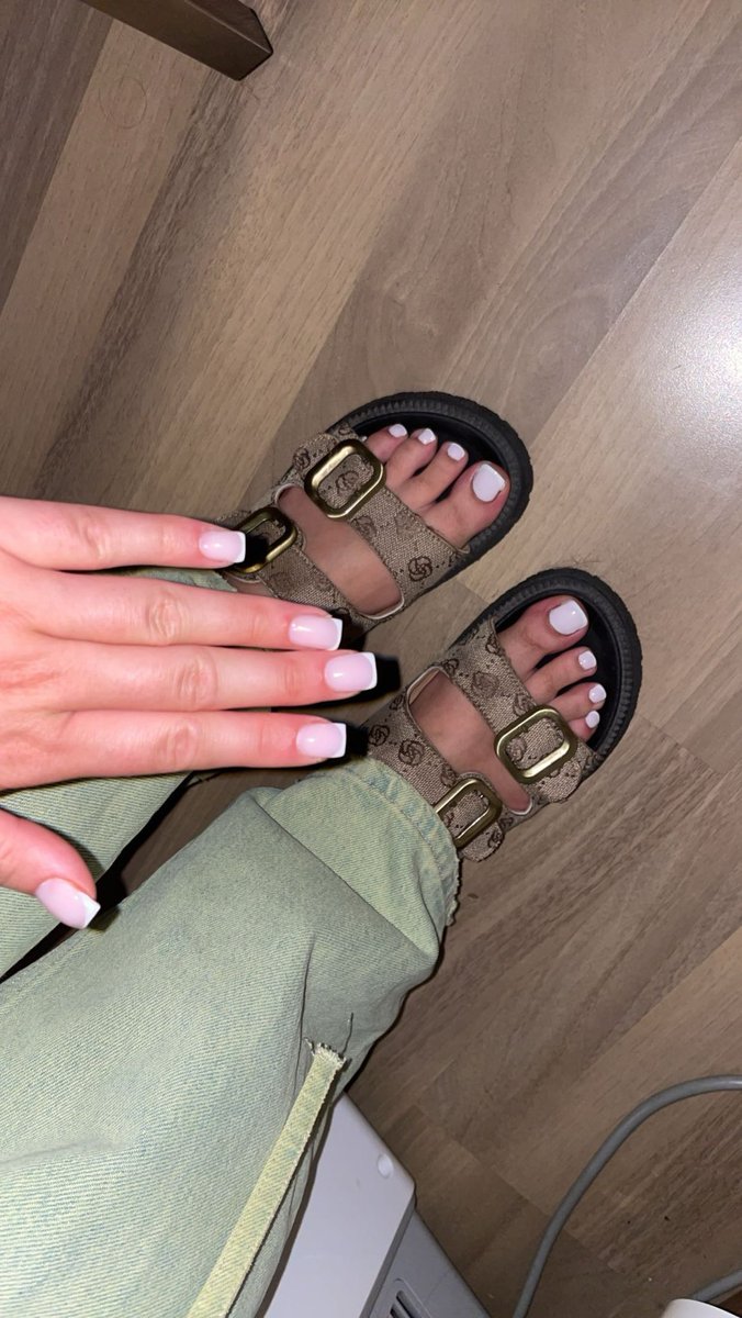 goddessxtamaraa's tweet photo. I know i have perfect nails and toes 😌😌😌

Findom findomnl findombe geldslaaf cashslave walletdrain cashdrain tikkieslaaf betaalslaaf findomdrain paypig cashcow findomfeet feetinsocks goddess drain https://t.co/aBcDnB7rf8