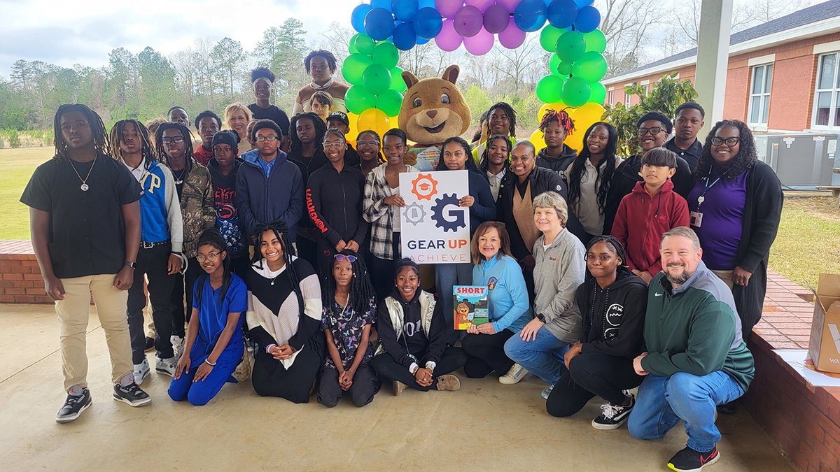 SHORT the Squirrel, Literacy Mascot, visited Evergreen, AL to help 8th graders at Southside Preparatory Magnet Academy inspire 105 1st graders in Conecuh County to love reading. Read all about this GEAR UP Achieve event here: aub.ie/kFBQcw