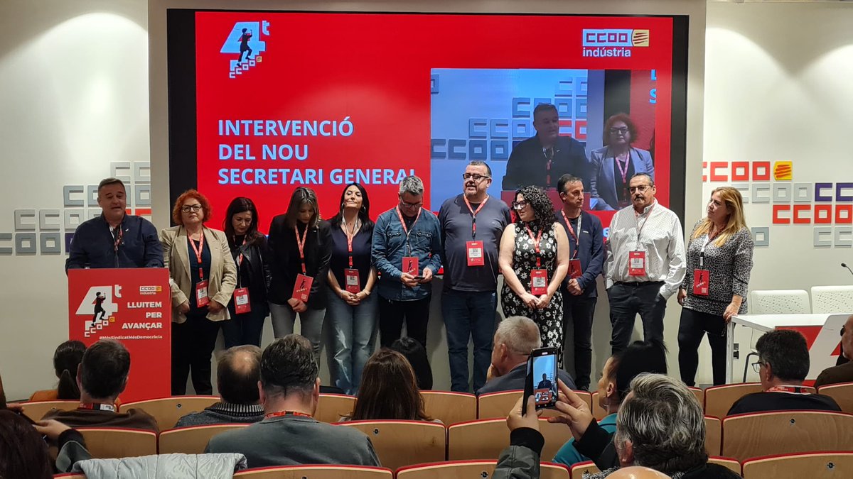Josep Rueda ha estat escollit nou secretari general de CCOO d'Indústria de Catalunya, amb un 98,9 % de vots a favor, en el marc del 4t Congrés de la Federació i encapçala la nova Comissió Executiva

LLuitem per avançar!✊
#MésSindicatMésDemocràcia

ccoo.cat/industria/noti…
