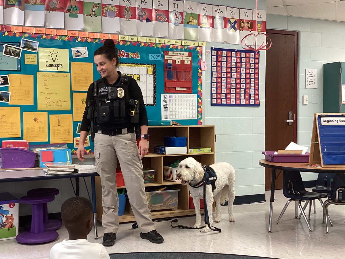 Rebecca Thompson tweet media