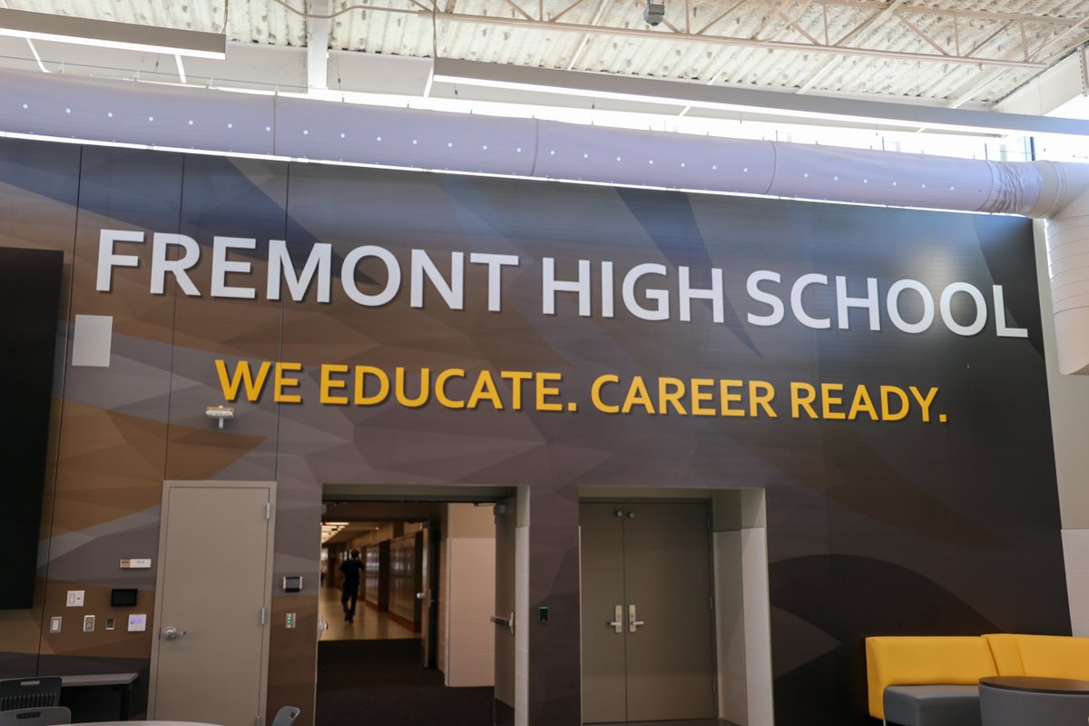 CTE students can take advantage of on-site training in welding, auto tech and diesel tech, construction tech, health sciences, computer-aided design, and mechatronics. All classes are taught by both FHS and MCC instructors. Learn more! 
rebrand.ly/nql5kje