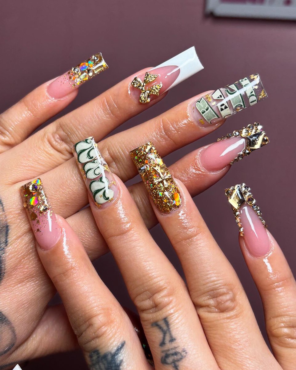 serenaxo_'s tweet photo. before vs after topcoat 🌟🔥 https://t.co/bvQ6cyUE4q