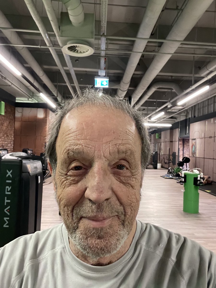 #hallohallo
Schon wieder dieser intellektuelle Sport. War was?