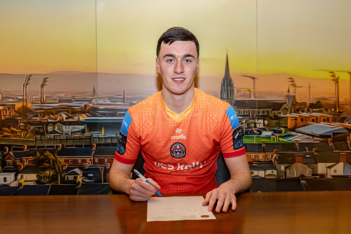 bfcdublin's tweet photo. ✍️ Bohemian FC is delighted to confirm that academy graduate goalkeeper Rian Hogan has signed his first professional contract with the club: https://t.co/eDnPmmgvxM 

Congratulations Rian. 👏 https://t.co/0uAjfrNh7I
