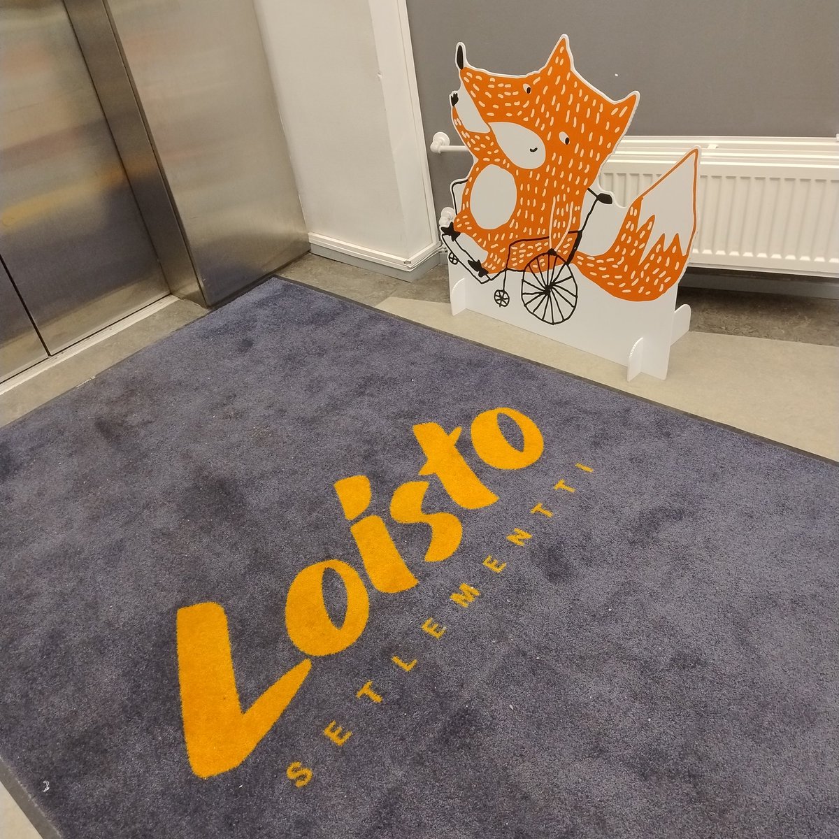 Tänään #Moniosaajat käynnisti Loisto setlementti ry kehittämisprosessin. Paljon keskustelua viestinnästä: Kuka viestii ja millä resursseilla? Kenelle ja mistä viestitään? Mikä on tavoitteena? 🧐
<a href="/Kuntoutussaatio/">Kuntoutussäätiö</a> <a href="/humanisti/">Humak</a> #sotejarjestot #kehittaminen #esrplus #uusimaa #kantahame