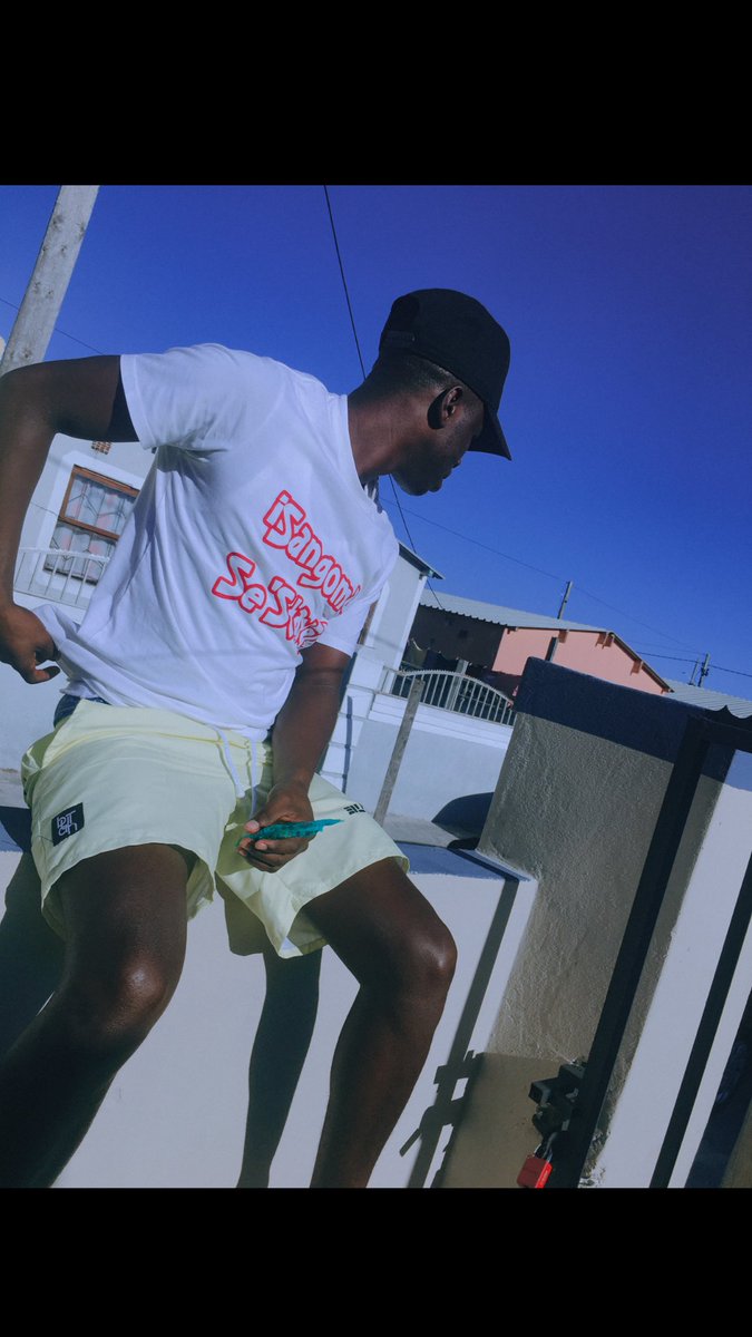 ChrisButNotBrown (@being_kriis) on Twitter photo 