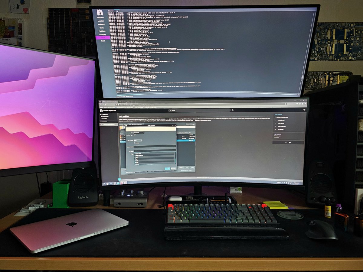Jetzt kommt Linux auch auf meinen Hauptrechner. Ich habe mich für Nobara entschieden, weil ich ab und an was spielen können will, zum Arbeiten beste 3D-Performance brauche und es auf Fedora basiert, was ich sehr mag.
Nun läuft auf keinem meiner Rechner mehr Windows. 👍🏼