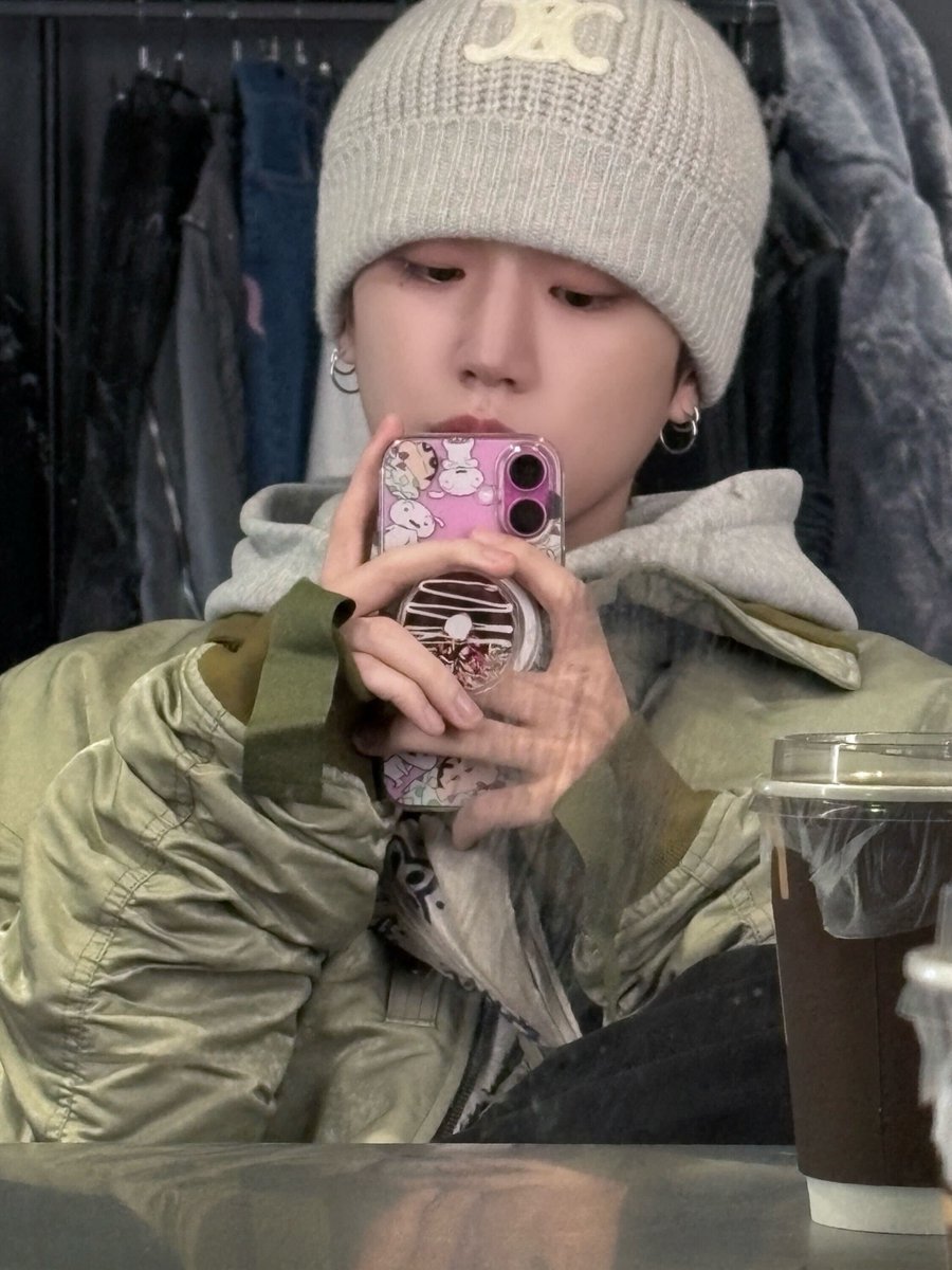 박스 tweet media