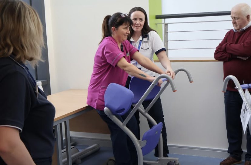 TipperaryUH's tweet image. Many thanks to the Friends of Tipperary University Hospital whom have donated much needed equipment for all the wards to assist patients mobility @HSEDubSouthEast @TippFM