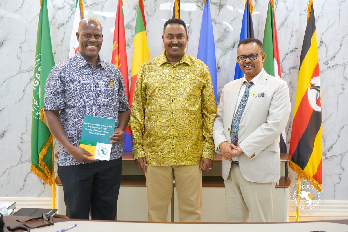 IGAD Secretariat (@igadsecretariat) on Twitter photo IGAD Strengthens Regional Mediation Efforts with First IGAD Council of Eminent Persons Report.
Following the #IGAD Council of Eminent Persons meeting in May 2024 in Addis Ababa, IGAD Executive Secretary, H.E. <a href="/DrWorkneh/">Dr Workneh Gebeyehu</a>, today received the first proceedings report from Pastor IGAD Strengthens Regional Mediation Efforts with First IGAD Council of Eminent Persons Report.
Following the #IGAD Council of Eminent Persons meeting in May 2024 in Addis Ababa, IGAD Executive Secretary, H.E. <a href="/DrWorkneh/">Dr Workneh Gebeyehu</a>, today received the first proceedings report from Pastor