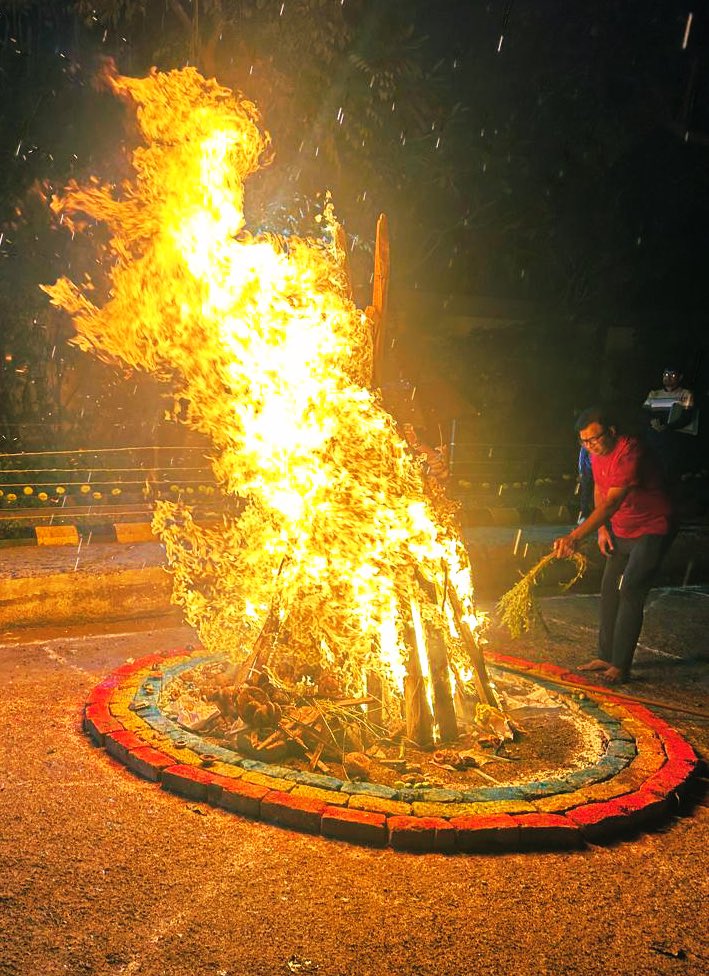 Rain or hail, can't dampen the Holi spirit!

Our residents celebrated Holika Dahan with enthusiasm &amp; joy, defying the rain &amp; hailstorm!

Wishing you a colorful &amp; vibrant Holi! #HolikaDahan #HoliVibes #TimeResidency #RainOrShine