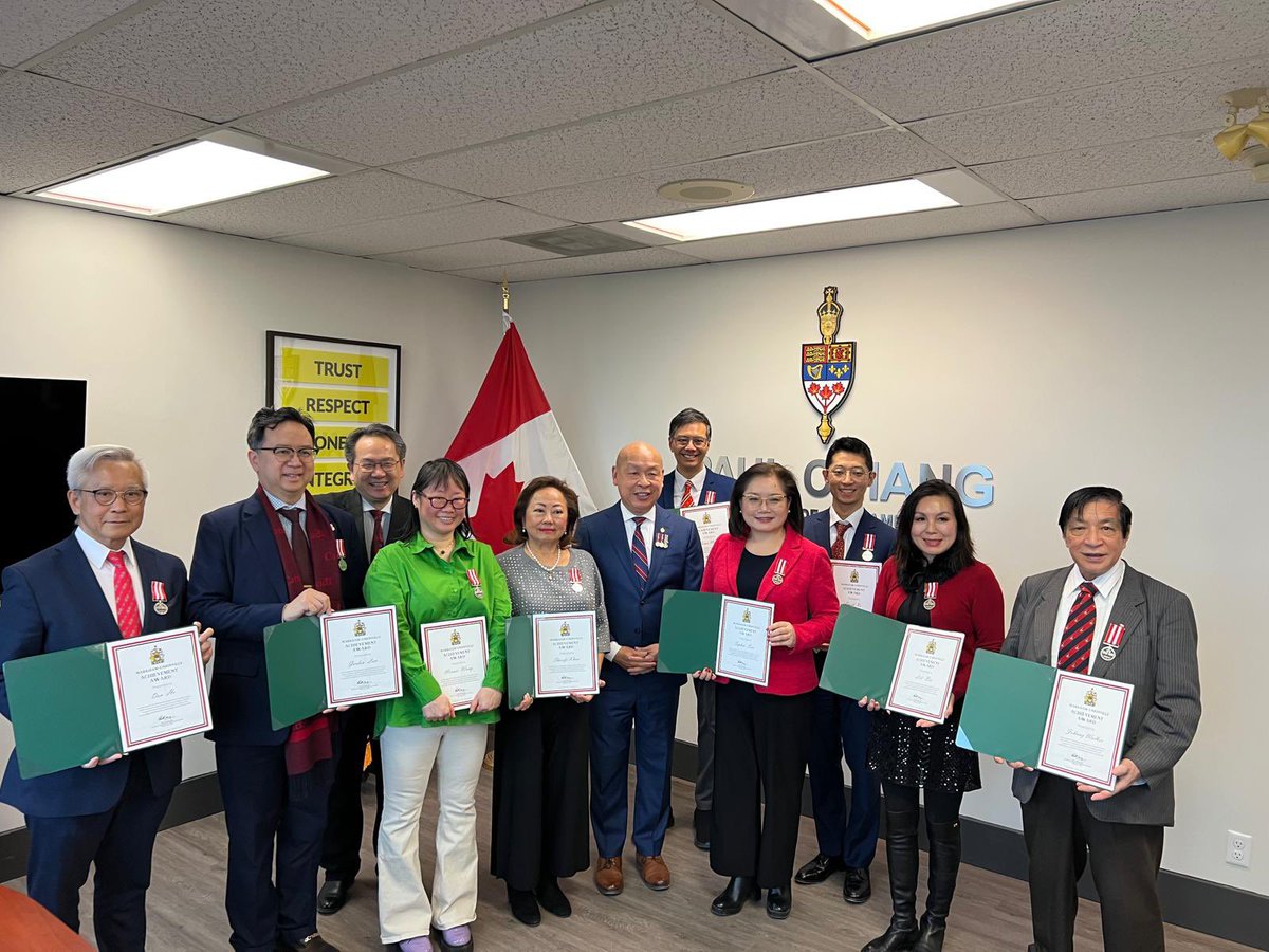 Aaron Madar 馬亞倫 (@aaronmadar) on Twitter photo 🇨🇦 Honoured and humbled to receive the #MarkhamUnionville Achievement Award from <a href="/PaulChiangMU/">Paul Chiang</a>. Thank you for this award in recognition of my contributions to the community.
•
#markham #unionville #toronto #ontario #canada #aaronmadar #cdnpoli #onpoli #mkmpoli #topoli 🇨🇦 Honoured and humbled to receive the #MarkhamUnionville Achievement Award from <a href="/PaulChiangMU/">Paul Chiang</a>. Thank you for this award in recognition of my contributions to the community.
•
#markham #unionville #toronto #ontario #canada #aaronmadar #cdnpoli #onpoli #mkmpoli #topoli