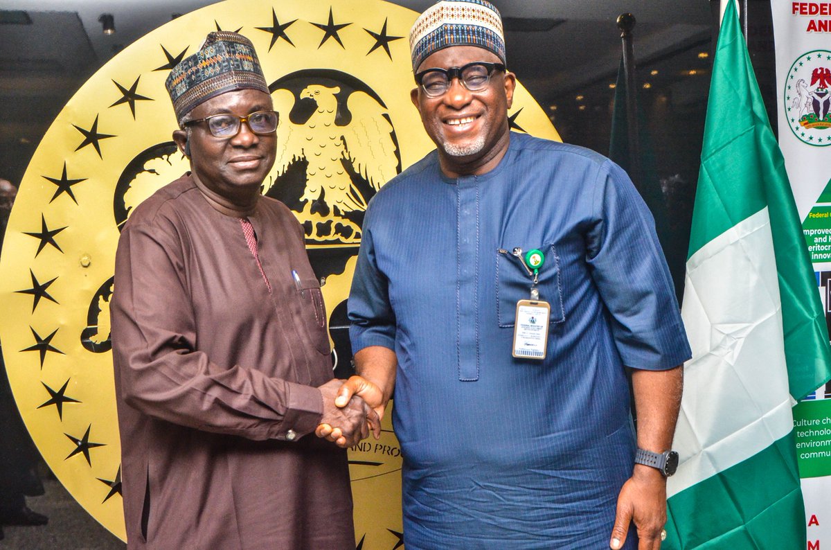 fmhud_ng's tweet photo. Housing Ministry Supports BUMPAN On Local Building Materials Needs of Nigerians

Permanent Secretary, Ministry of Housing and Urban Development, Dr Shuaib Belgore has restated the commitment of the federal government to solving the Building Material needs of Nigerians.
https://t.co/dqwYvk1GUK